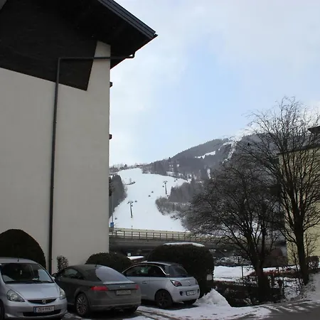 Apartment Gemuetliches 4er In Skilift-naehe Zell am See