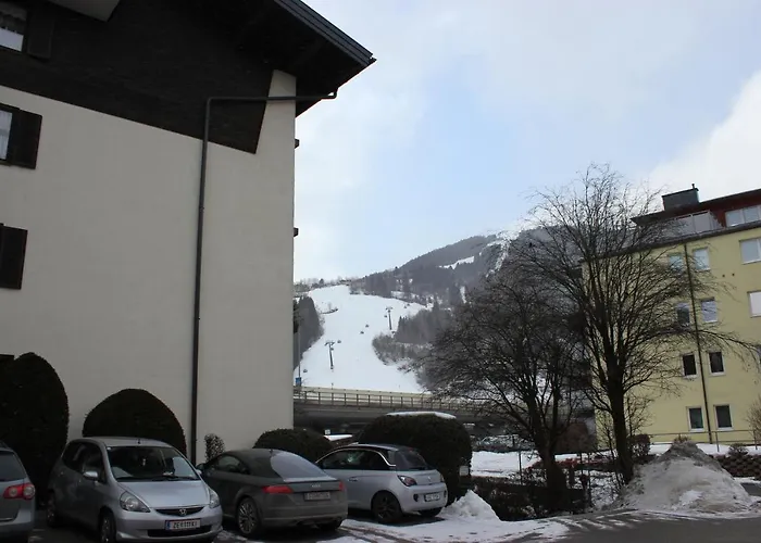 Apartamento Gemuetliches 4er In Skilift-naehe Zell am See